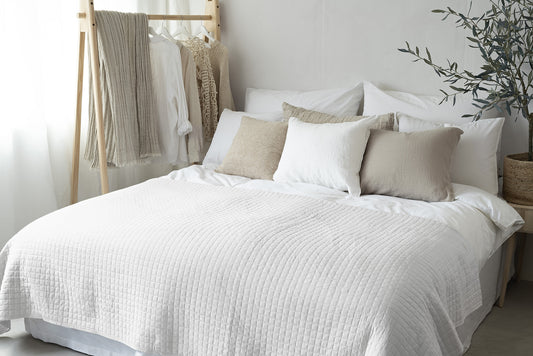 Sängöverkast Vit Dubbelsäng