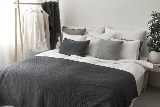 Sängöverkast Grå Dubbelsäng